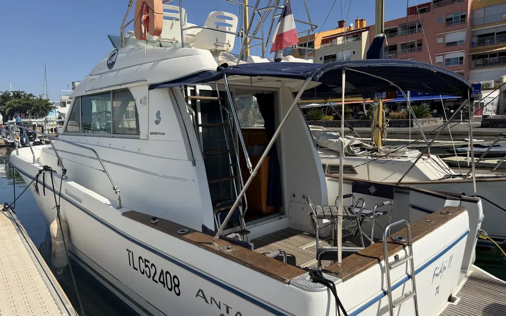 slider 1 Beneteau Antares 10.80