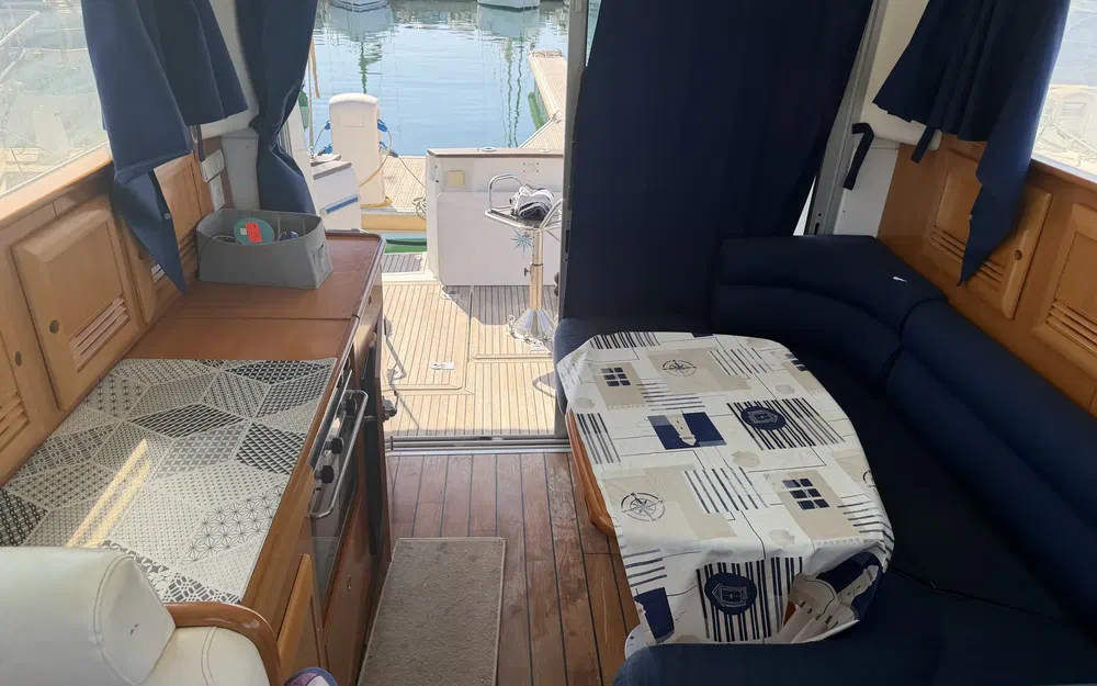 slider 8 Beneteau Antares 10.80
