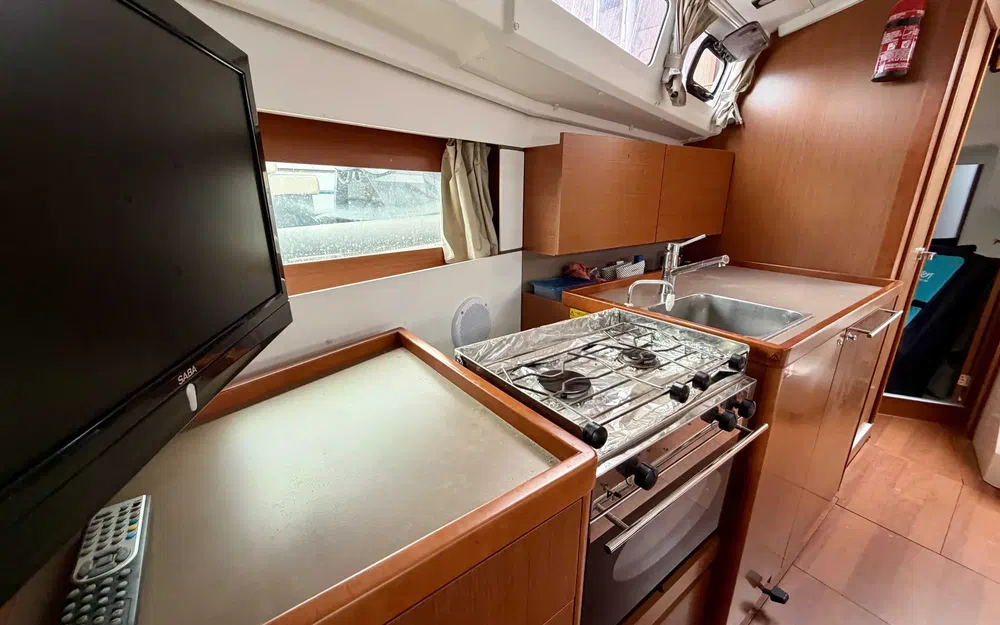 slider 13 Beneteau Oceanis 35