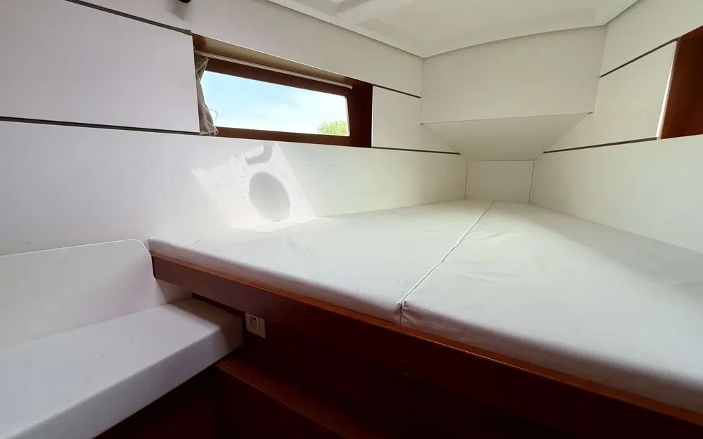 slider 16 Beneteau Oceanis 35