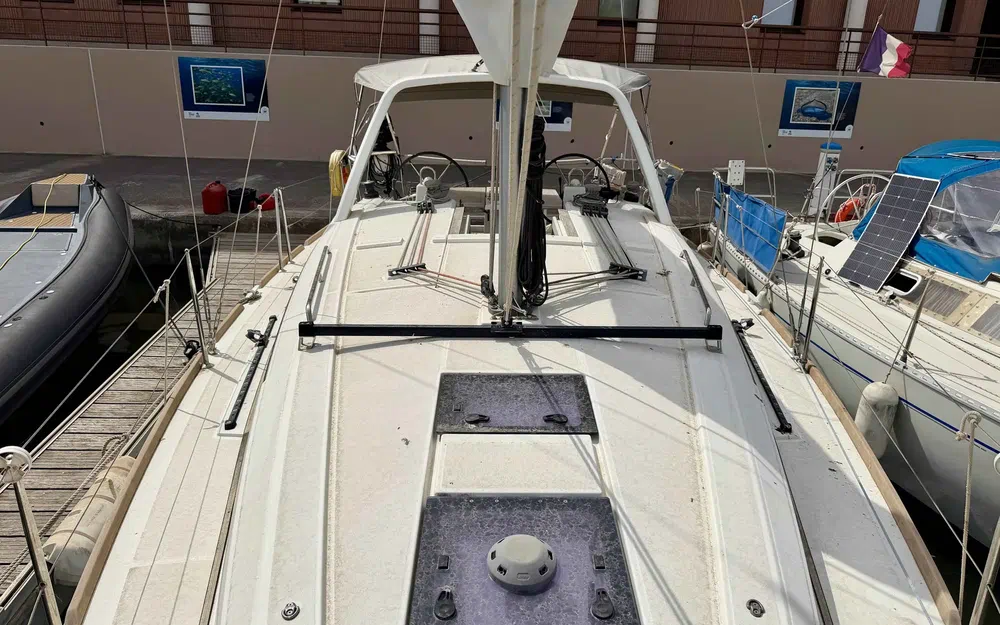 slider 4 Beneteau Oceanis 35