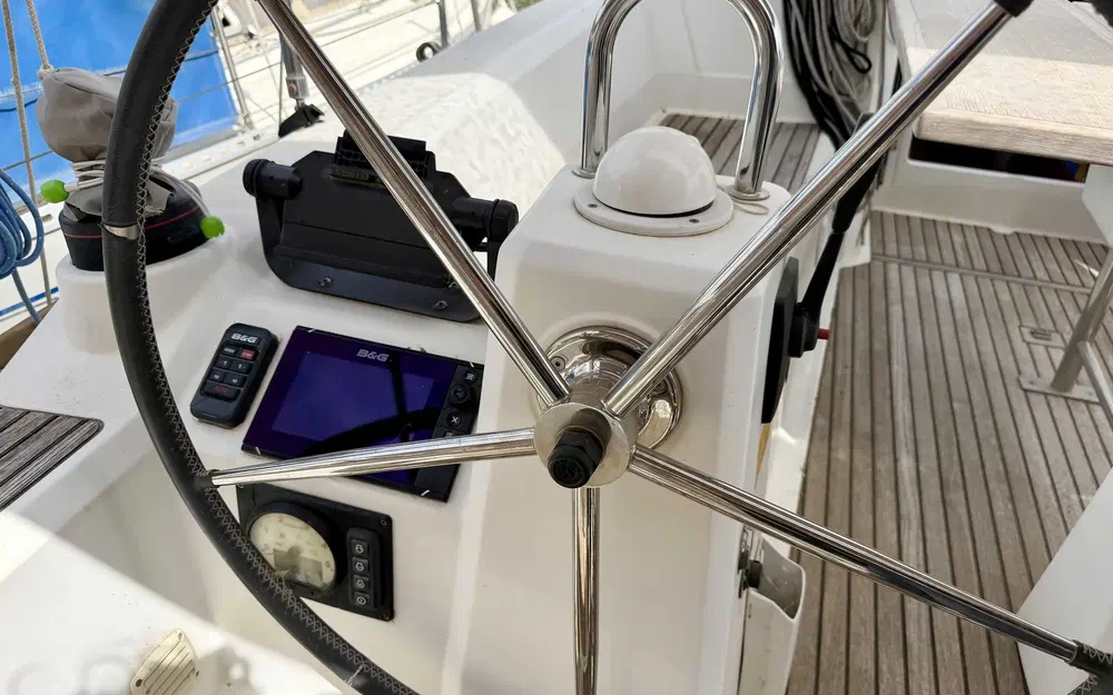 slider 6 Beneteau Oceanis 35