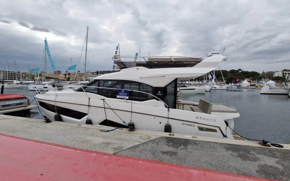 slider 30 Parker Monaco 110 Fly