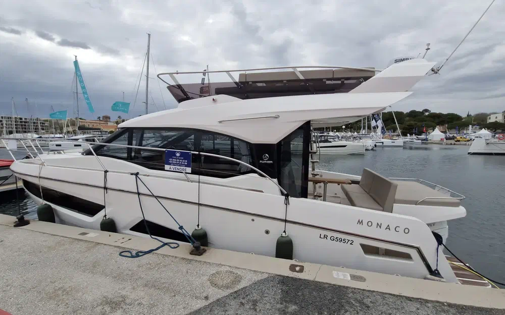 slider 32 Parker Monaco 110 Fly