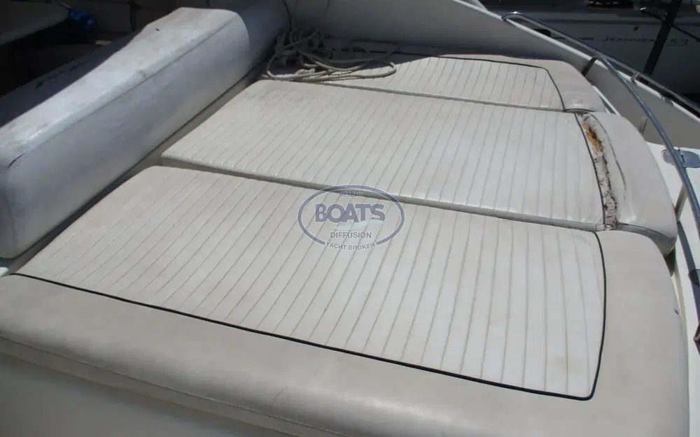 slider 13 Sunseeker Predator 63