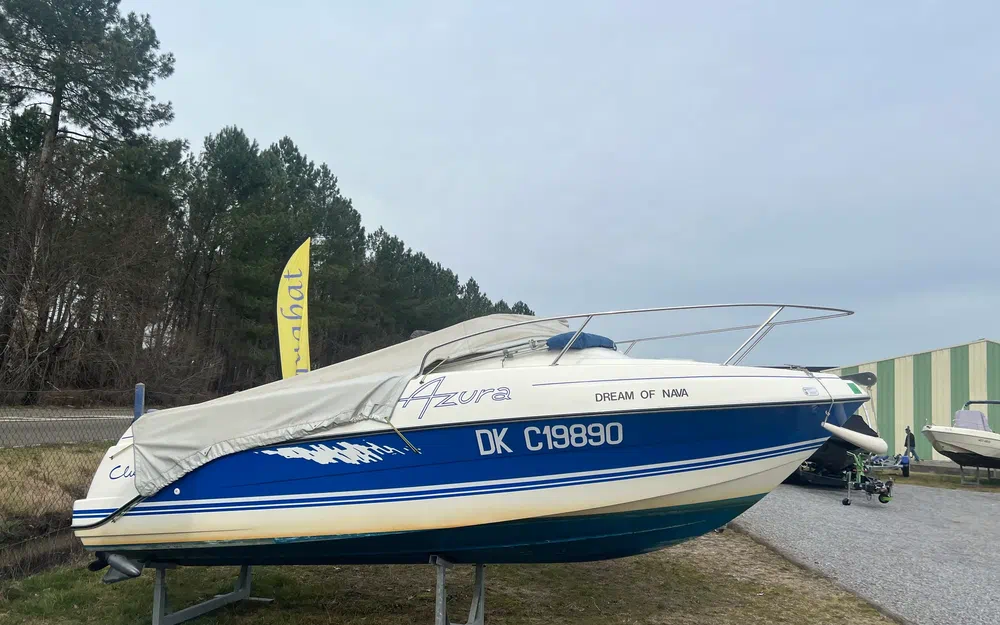 slider 3 Kelt Azura 600 Cabin