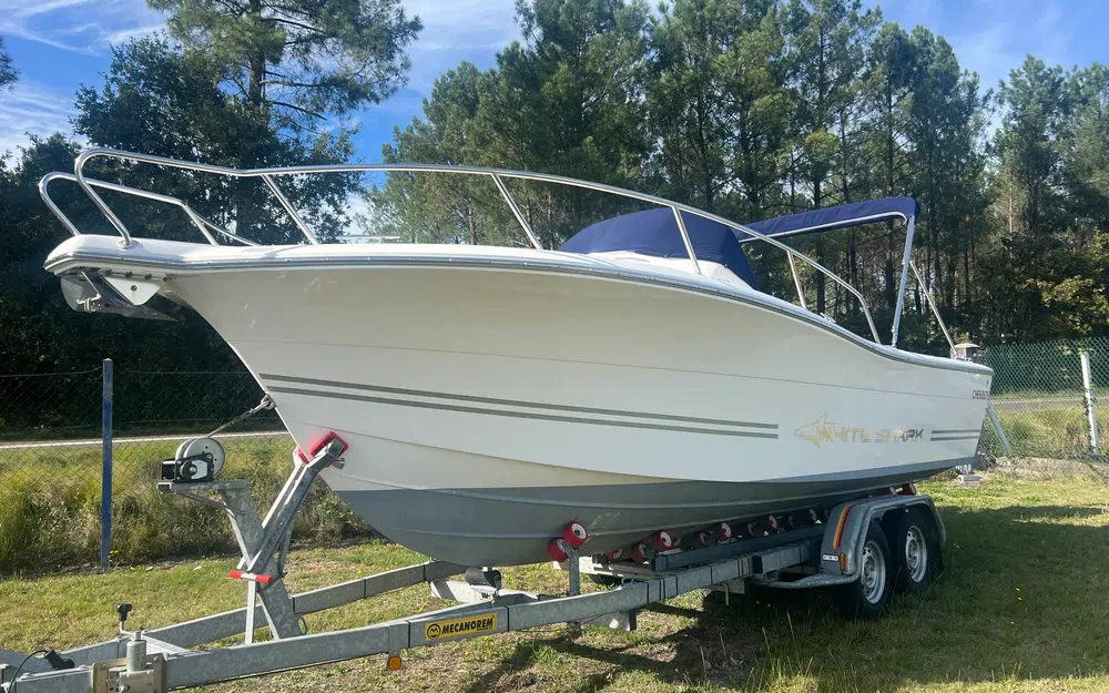 slider 11 White Shark 228