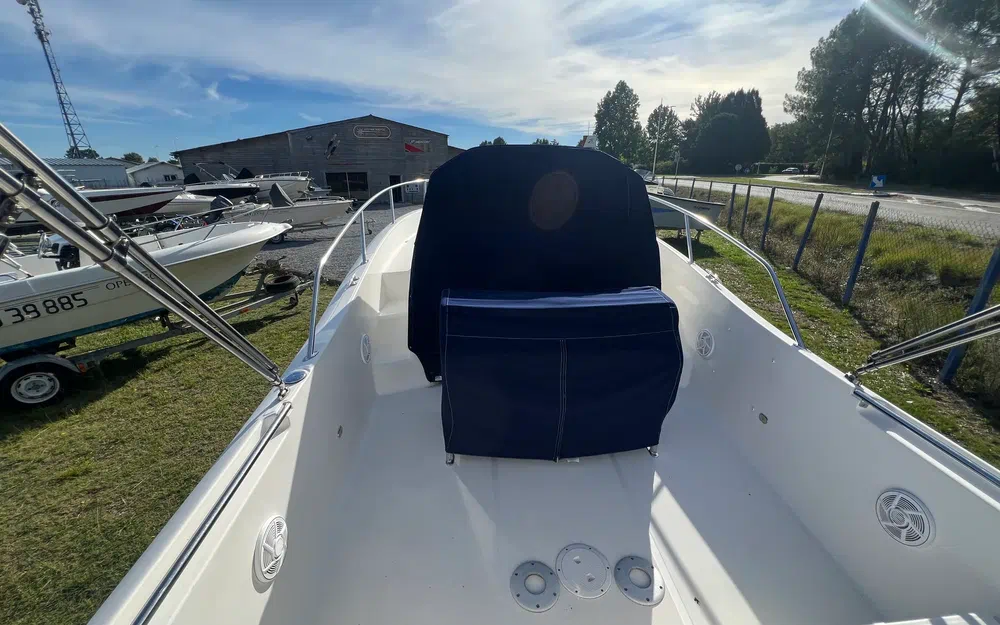 slider 15 White Shark 228