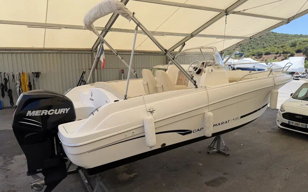 slider 3 Jeanneau Cap Camarat 635 Cc