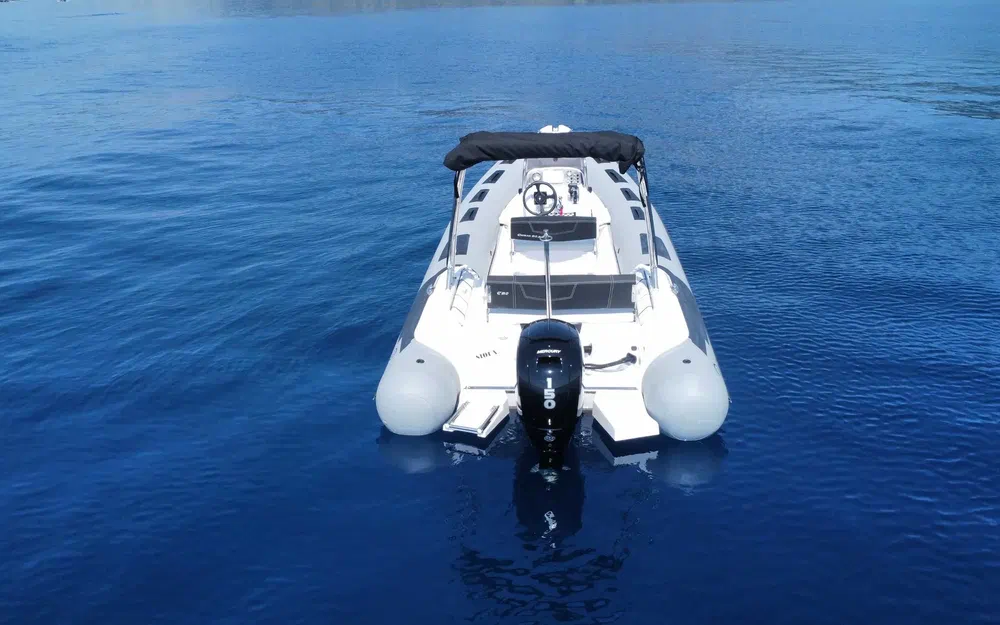 slider 3 Ranieri Cayman 21 Sport