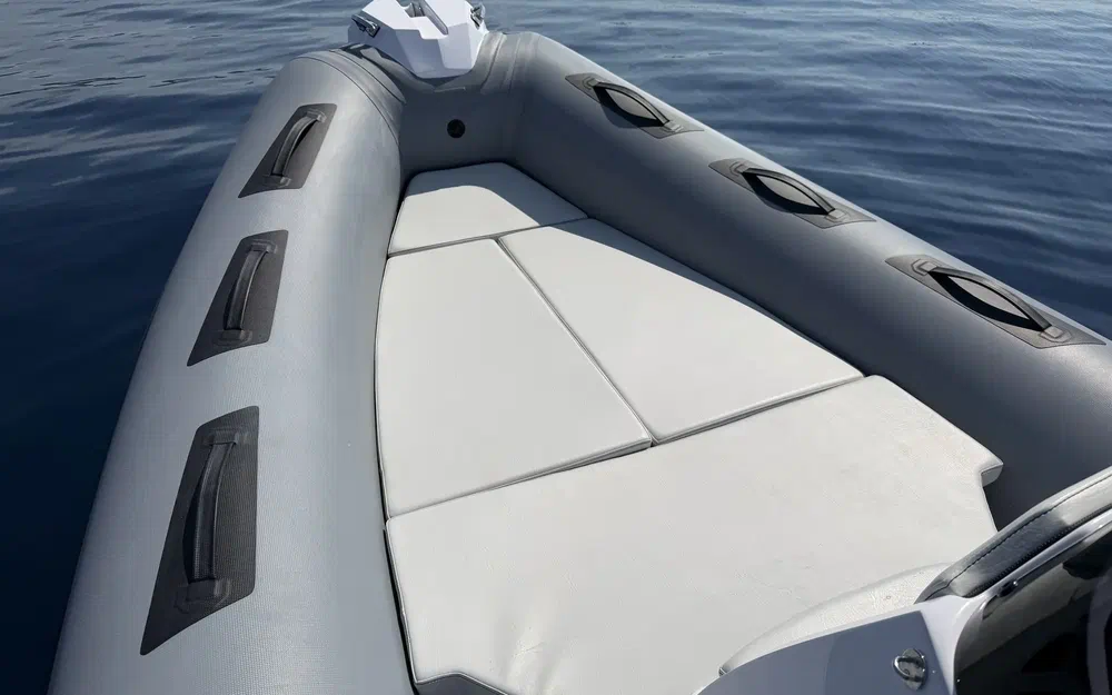 slider 6 Ranieri Cayman 21 Sport