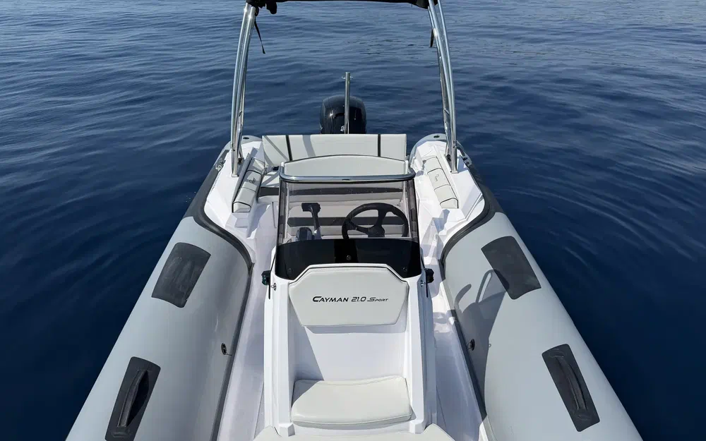 slider 7 Ranieri Cayman 21 Sport