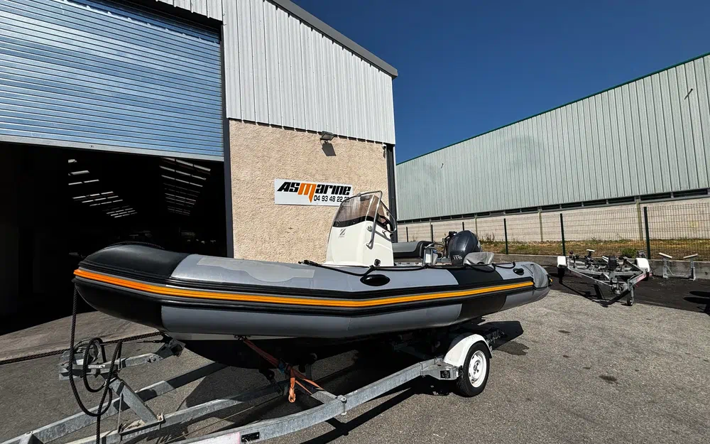 slider 19 Zodiac Pro Open 550