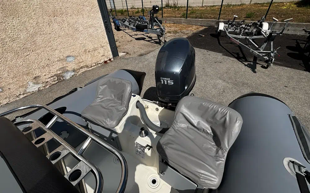 slider 21 Zodiac Pro Open 550