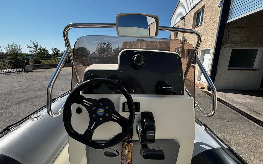 slider 23 Zodiac Pro Open 550