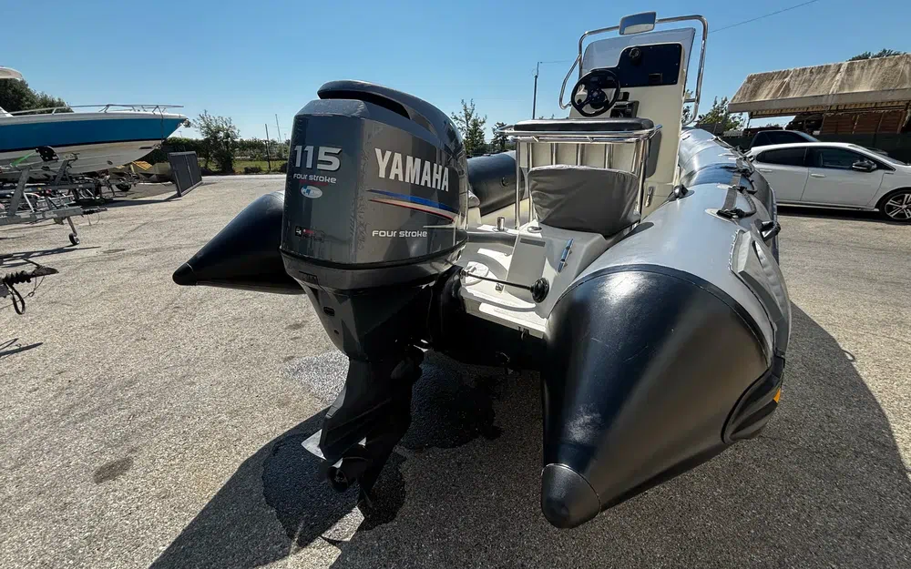 slider 15 Zodiac Pro Open 550