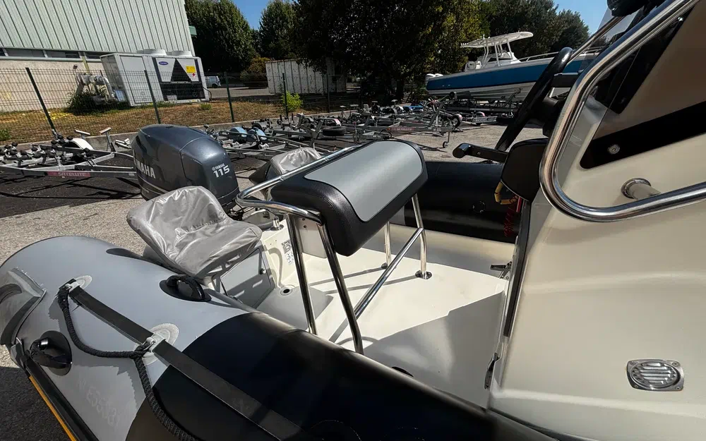 slider 31 Zodiac Pro Open 550