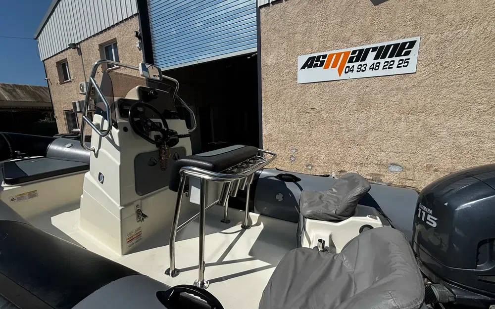 slider 33 Zodiac Pro Open 550