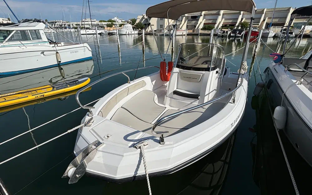 slider 2 Ranieri Voyager 18 S