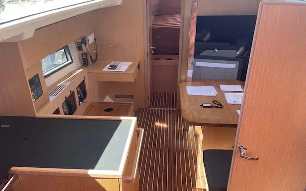 slider 33 Bavaria C38