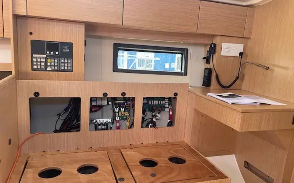 slider 44 Bavaria C38