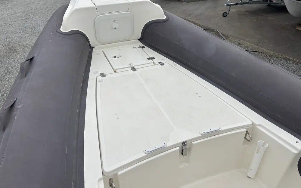 slider 3 Joker Boat Clubman 22