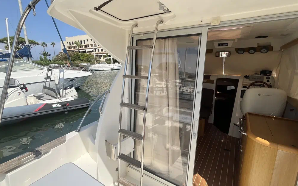 slider 12 Jeanneau Merry Fisher 805