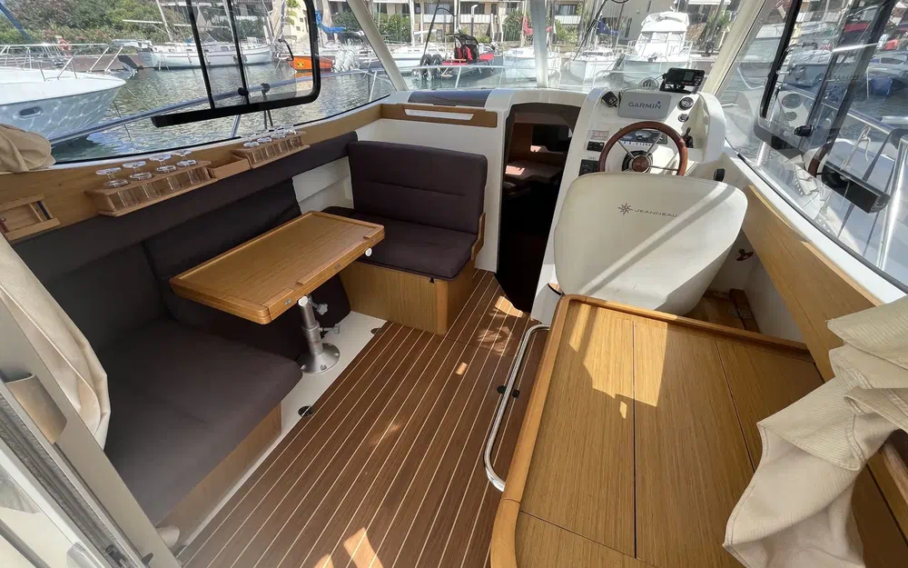 slider 19 Jeanneau Merry Fisher 805