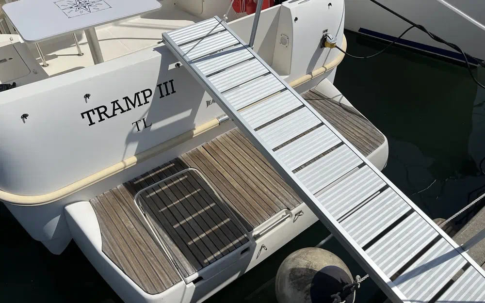 slider 3 Jeanneau Merry Fisher 805