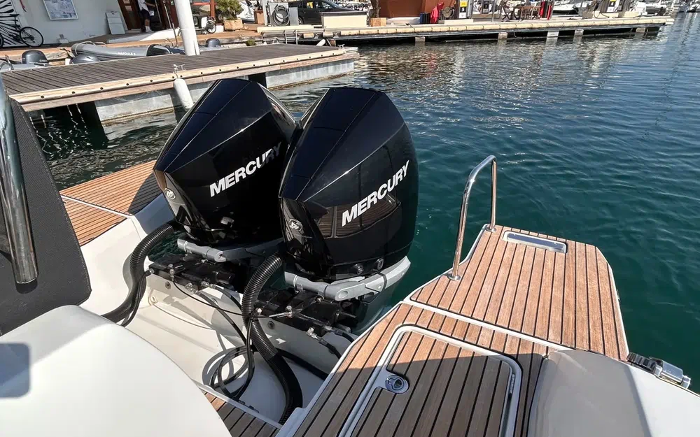 slider 7 Jeanneau Cap Camarat 10.5 WA Cap Camarat 10.5 Wa Serie 2