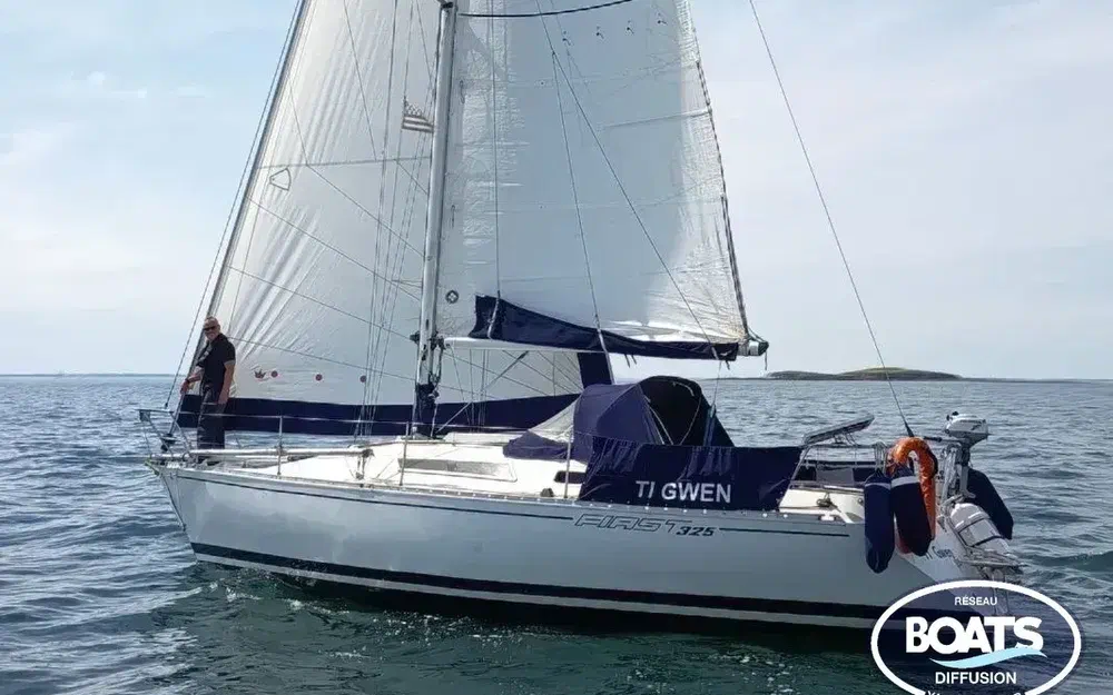 slider 0 Beneteau First 325