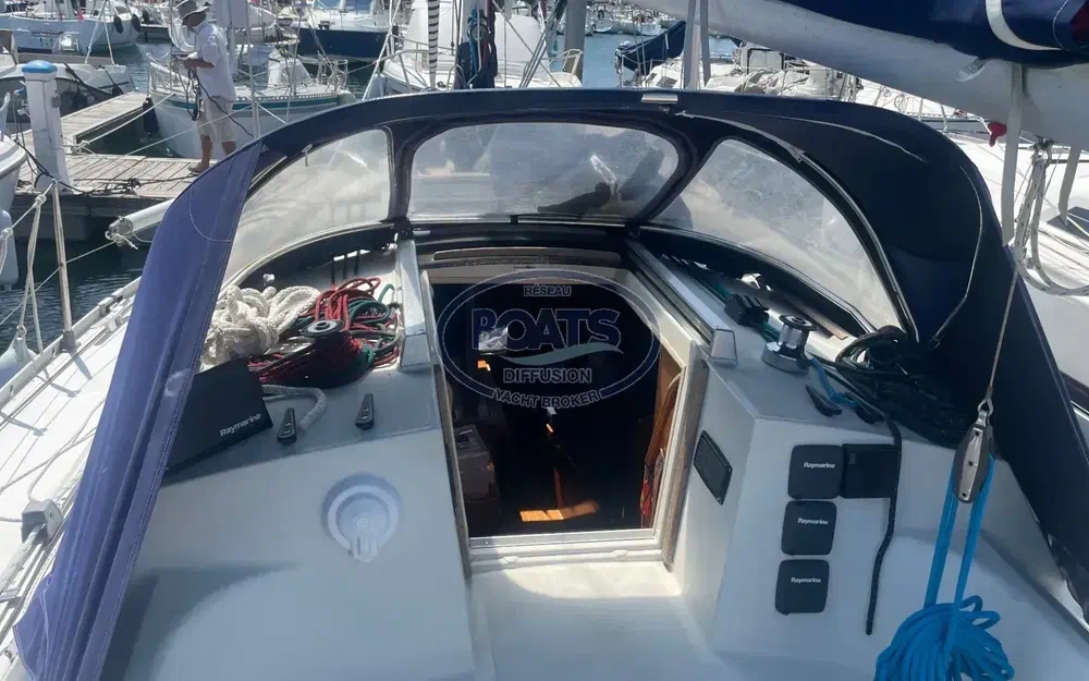 slider 13 Beneteau First 325