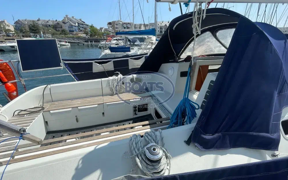 slider 4 Beneteau First 325