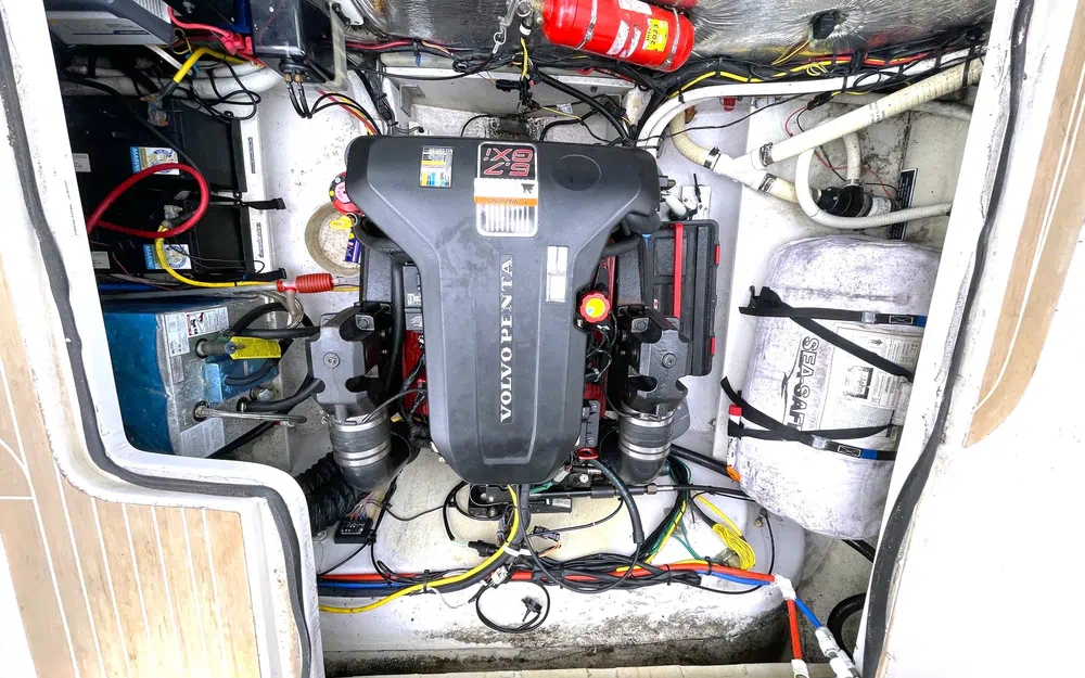 slider 15 Four Winns Vista 285