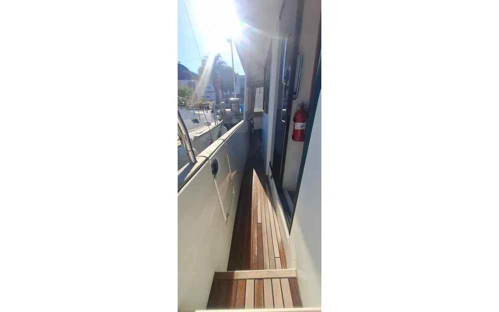 slider 13 Beneteau Swift Trawler 44
