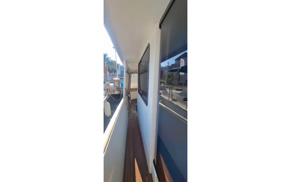 slider 14 Beneteau Swift Trawler 44