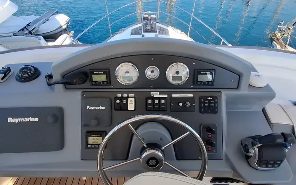 slider 34 Beneteau Swift Trawler 44