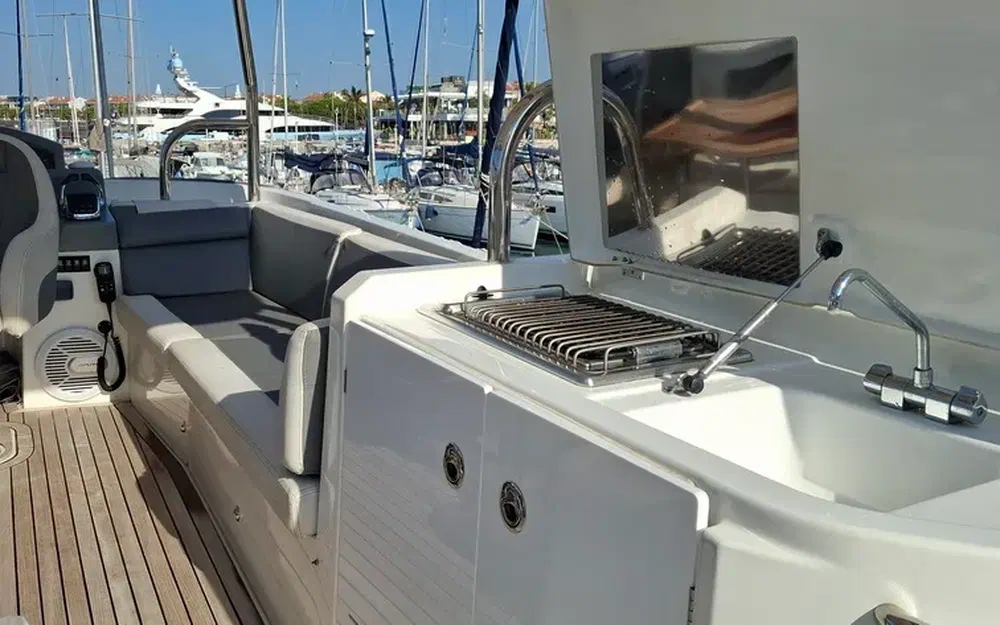 slider 38 Beneteau Swift Trawler 44
