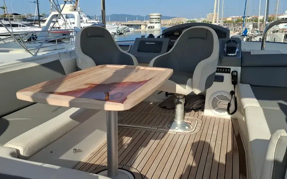slider 39 Beneteau Swift Trawler 44