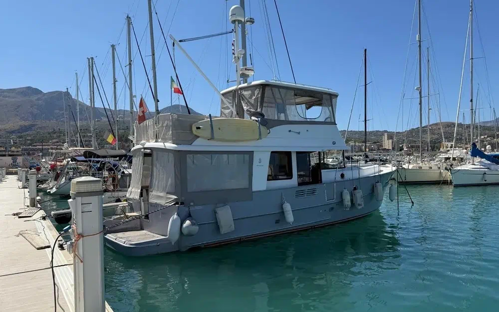 slider 3 Beneteau Swift Trawler 44