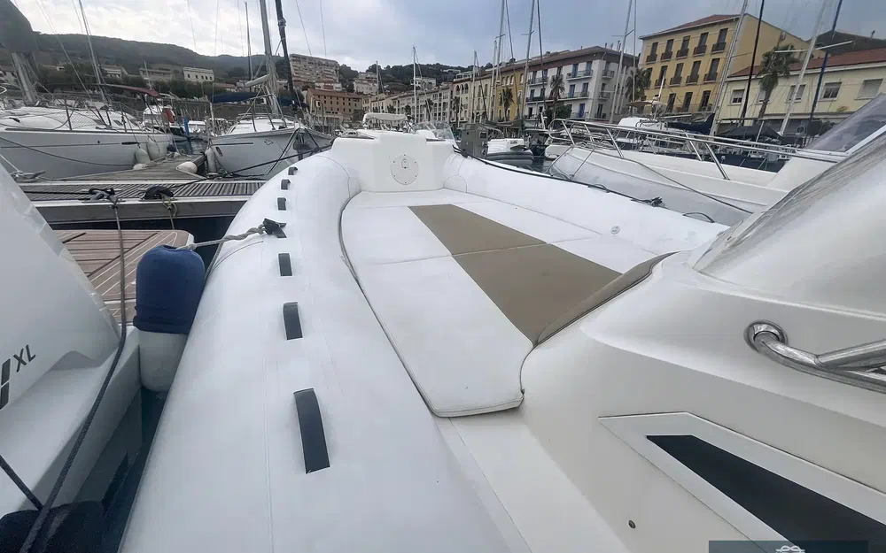 slider 9 Capelli Tempest 1000 CC