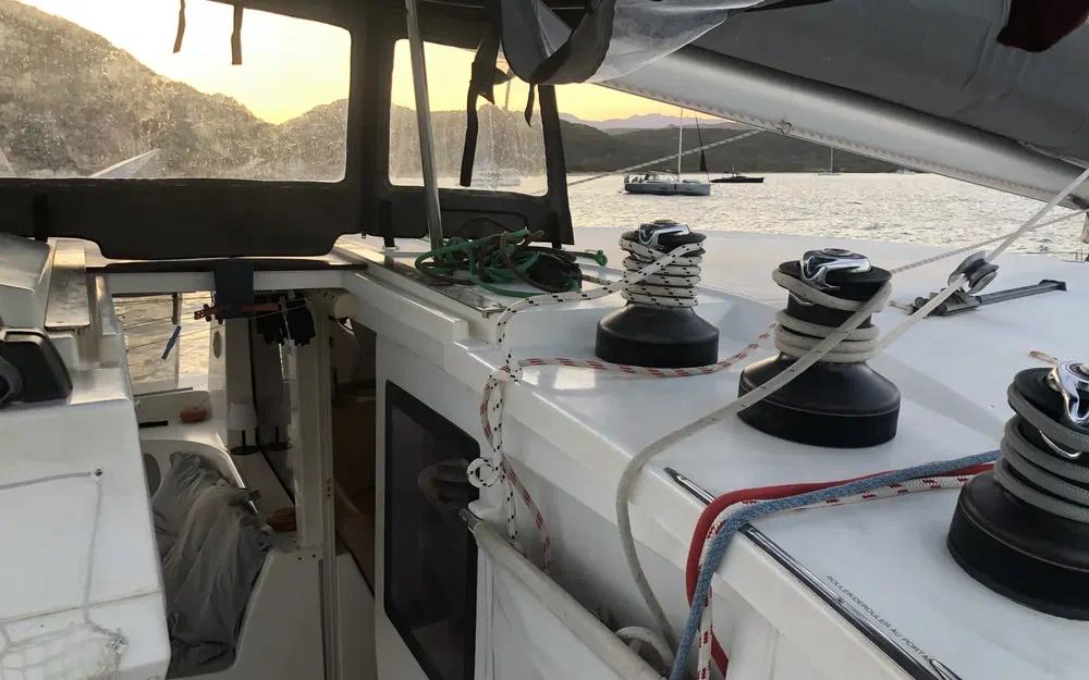 slider 22 Fountaine Pajot Salina 48