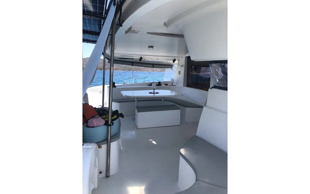 slider 42 Fountaine Pajot Salina 48
