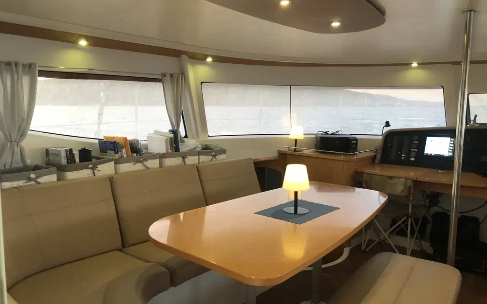 slider 66 Fountaine Pajot Salina 48