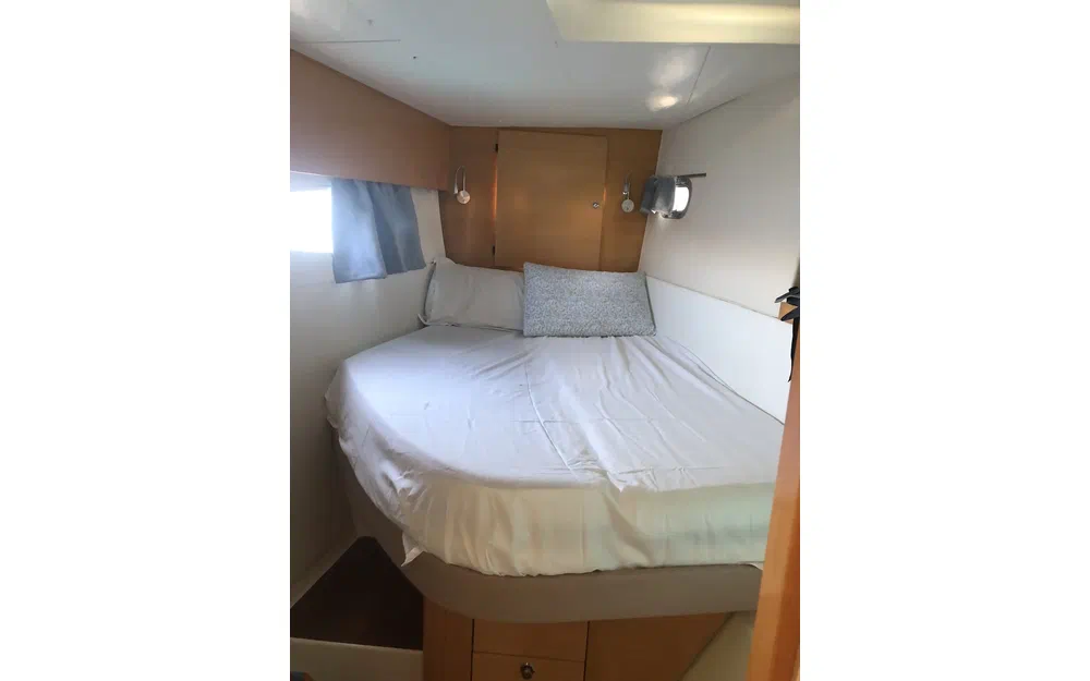 slider 80 Fountaine Pajot Salina 48