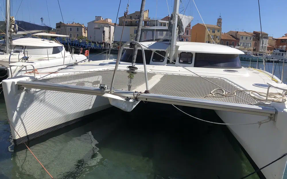 slider 12 Fountaine Pajot Salina 48