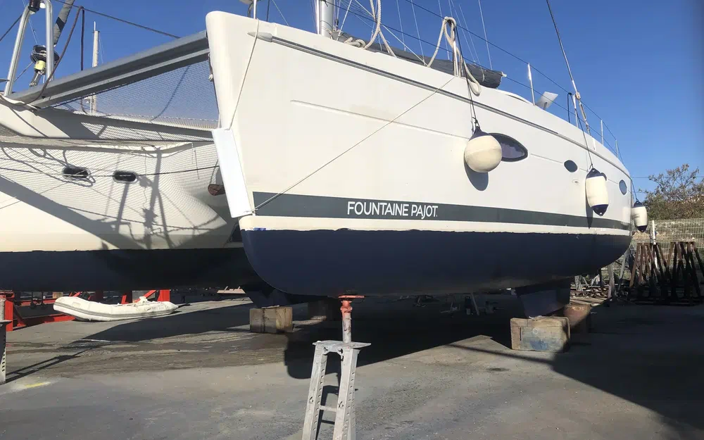 slider 14 Fountaine Pajot Salina 48