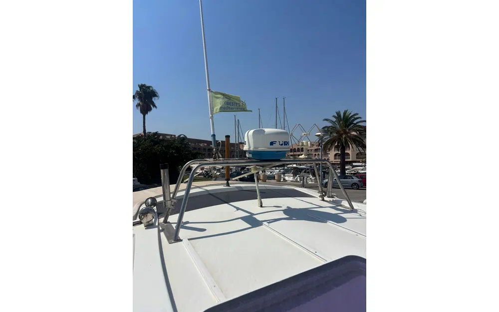 slider 4 Jeanneau Merry Fisher 855