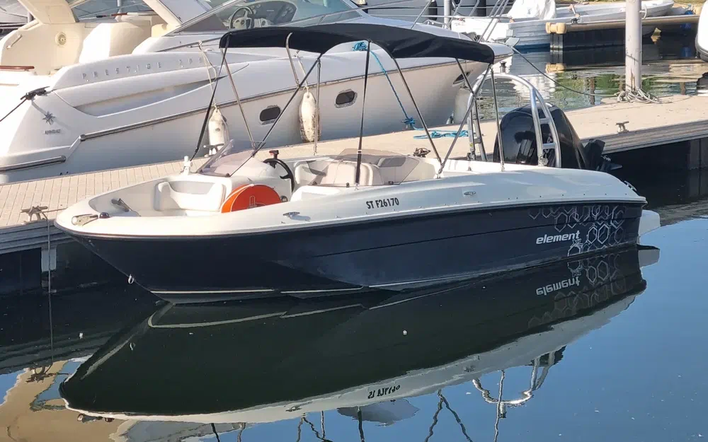 slider 2 Bayliner 180 Element XL