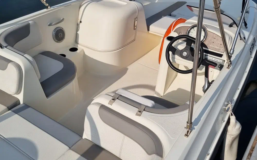 slider 4 Bayliner 180 Element XL